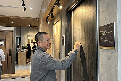 Cửa Composite Xịn vs Giá Rẻ: Đừng Để "Cú Lừa" Tên Gọi Móc Túi Bạn