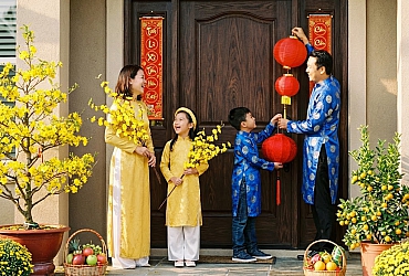 Năm Mới Cửa Mới: Tại Sao Nên Thay Cửa