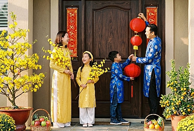 Năm Mới Cửa Mới: Tại Sao Nên Thay Cửa